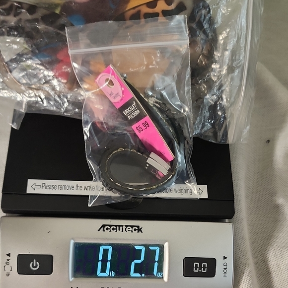 Fun Pack Of 3 Items Leopard Cat Eye Glasses, Socks & Bracelets - Picture 8 of 8